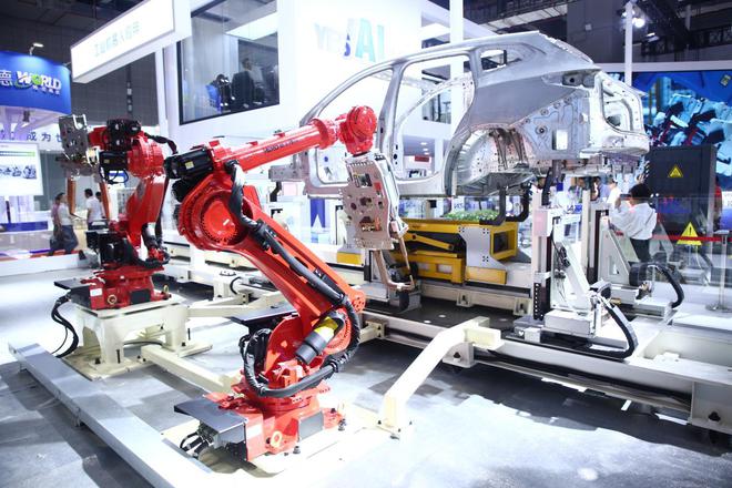 汽車(chē)產(chǎn)業(yè)高端化轉(zhuǎn)型 智能制造裝備驅(qū)動(dòng)產(chǎn)業(yè)升級(jí)新引擎
